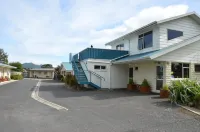 Esplanade Motels