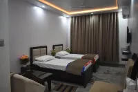Hotel Neelkanth - 2-Star