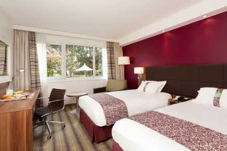 Holiday Inn Lille - Ouest Englos Отели в г. Премеск
