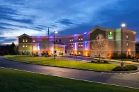 Holiday Inn Express Harrisburg I-81 - Hershey by IHG Hotels in Skyline View