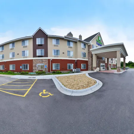 Holiday Inn Express ST PAUL S - INVER GROVE HGTS by IHG