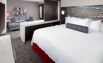 4. Hyatt Wa..