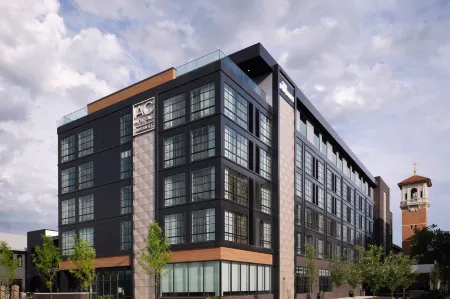 AC Hotel Dayton Отели рядом с достопримечательностью «Дейтонский университет»