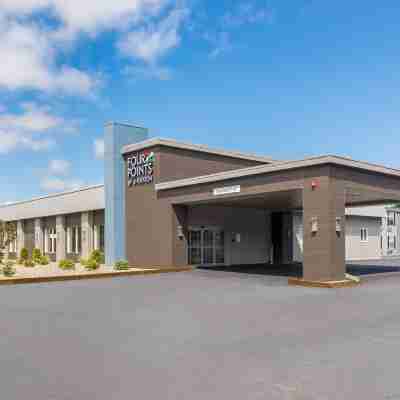 Four Points by Sheraton Eastham Cape Cod Hotel Exterior