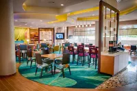 SpringHill Suites Canton - bar