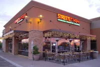 Courtyard Phoenix North/Happy Valley Hotels near Shops at Norterra