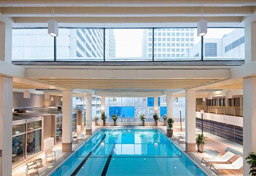 1. 델타 호텔 바이..