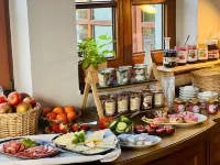 Hotel Siebeneichen - breakfast