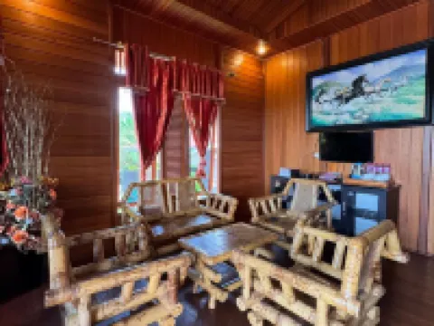 Villa Robert Hotels in Malalayang