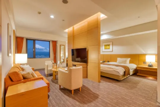 Hotel Grand Fuji Hotel berhampiran Shin-Fuji Station