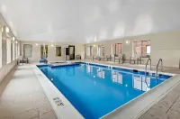 Holiday Inn Express PRINCETON/I-77 by IHG - Swimmingpools