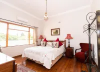 Presidents Boutique Lodge - Homestays