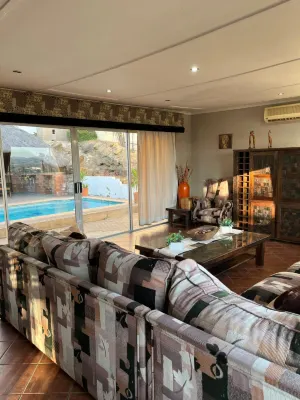 Hotel Pension Casa Africana - Homestays