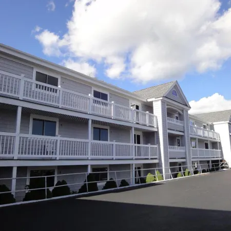 Hyannis Travel Inn