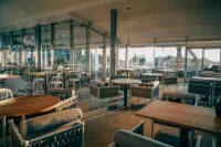 Botanical Pool Club - breakfast