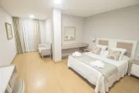 Hotel Roquiño فنادق في Caldas de Reis