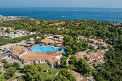 Club Esse Cala Gonone Beach Village Hotel a 