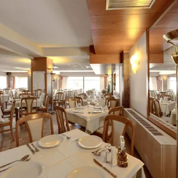 Esperia Hotel