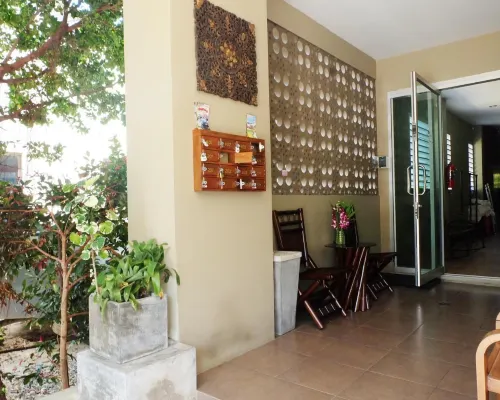 Benjamas Place Area Publik Photos
