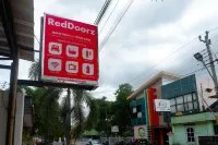 RedDoorz Syariah Near RS Soeradji Pemuda Klaten Hotels in Central Klaten