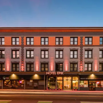 Hotel Epik Отели рядом с достопримечательностью «Авиакомпания»
