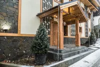 Wood House Hotel
