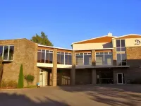 디스팅션 럭스모어 호텔 케플러 트랙 라임스톤 록 워크 주변 호텔