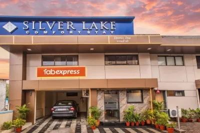 FabExpress Silver Lake - Nr BKC Hotels in Kurla