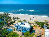 Club Monet Beachfront Resort by Cocotel Hotels in Cabangan