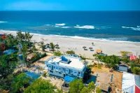 Club Monet Beachfront Resort by Cocotel Hotels in Cabangan