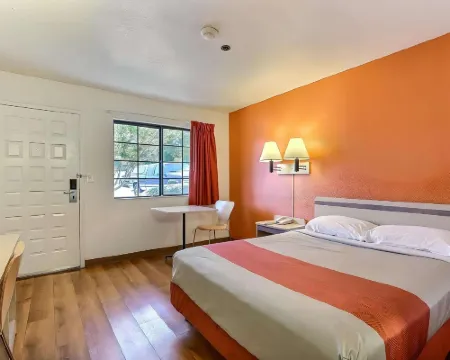 Super 8 by Wyndham Livermore Hotels in Livermore