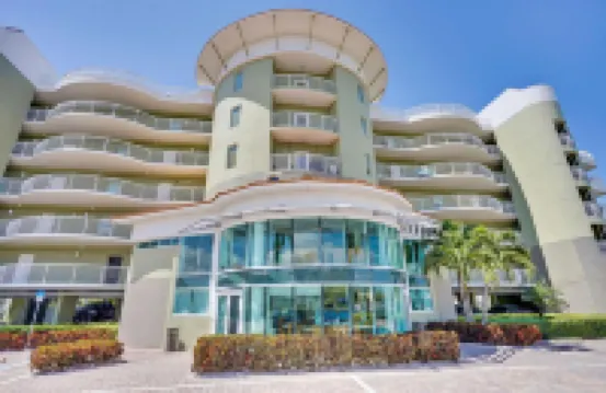 Crystal Palms Beach Resort Hotels in 