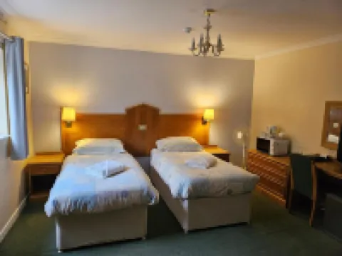 Hazelwood House Hotels in Bridgend