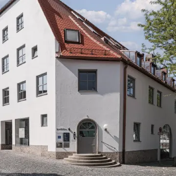 Limehome Dachau Konrad-Adenauer-STR