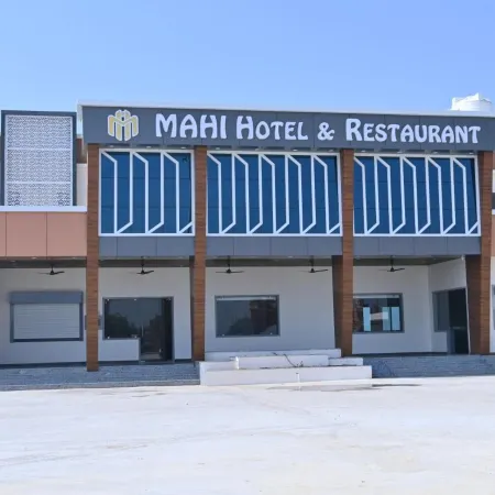 The Sky Comfort Hotel Mahi