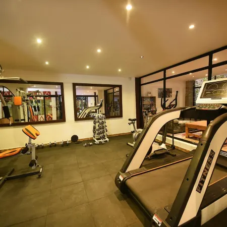 Hotel Middle Path & Spa