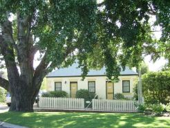 Bridge Cottages Sargeants & Armoury Cottages 1823 - History & Charm