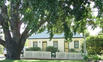 Bridge Cottage Sargeants & Armoury Cottages 1823 - Housity