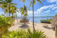 Coconut Palm Inn - Beach