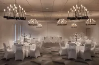 Holiday Inn MONTREAL-LONGUEUIL by IHG Hotels in Boucherville