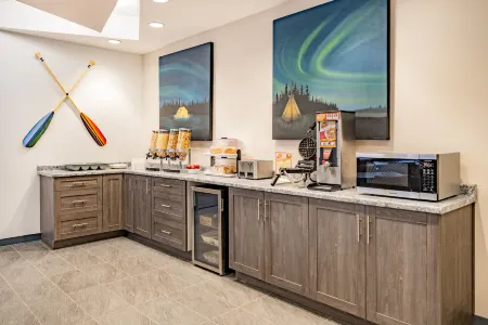 Super 8 by Wyndham Moosonee