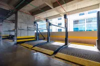 Holiday Inn Express CARTAGENA MANGA by IHG - parking