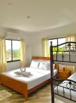 Arnold's Hotel - พร้อมระเบียง