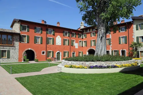 Residence Borgo Mondragon Hotel di Pastrengo