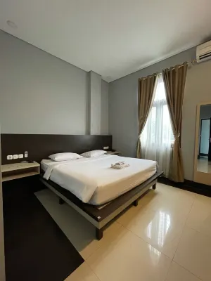 Triton Hotel Manokwari - Bintang 2