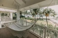 Azul Hotel & Retreat - Pemandangan Pantai
