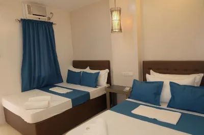 Laule'a Hostel