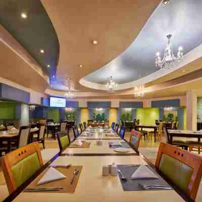 Metcourt at Khoroni Dining/Meeting Rooms