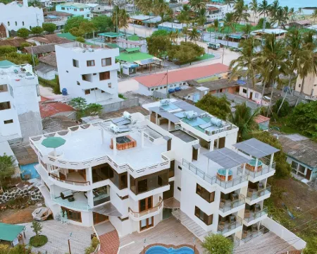 Hotel la Laguna Galapagos Hotels in Puerto Villamil