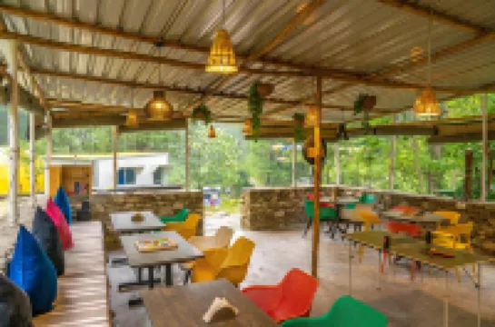 Whoopers Boutique Resort Jibhi